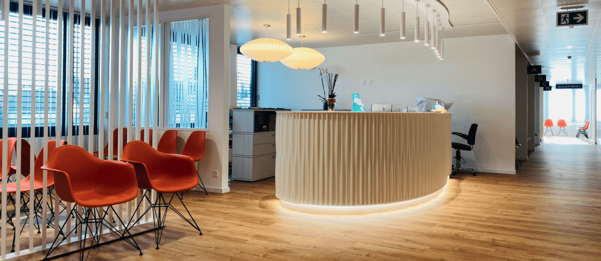 Salle d'attente du centre ophtalmologique Frivision à Fribourg